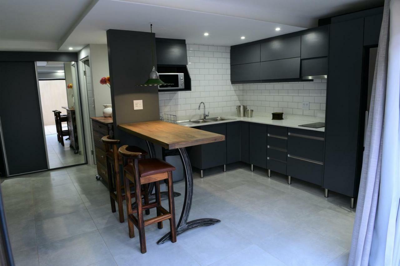 250Onindus Apartment Pretoria Bagian luar foto