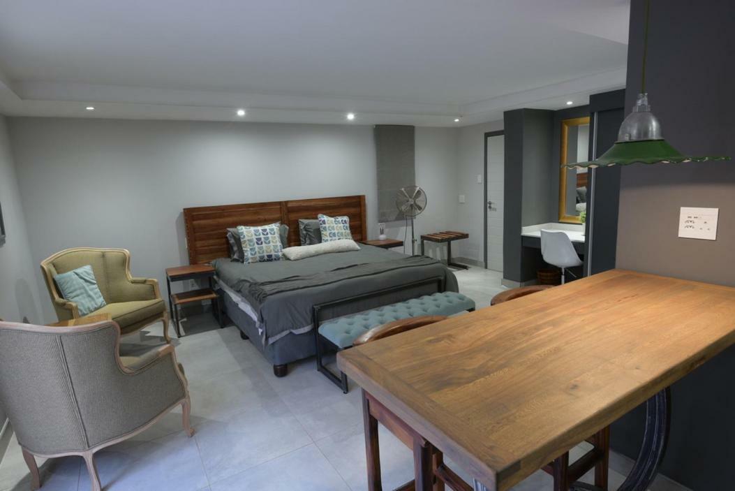 250Onindus Apartment Pretoria Bagian luar foto